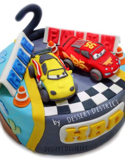 Cars racing cake